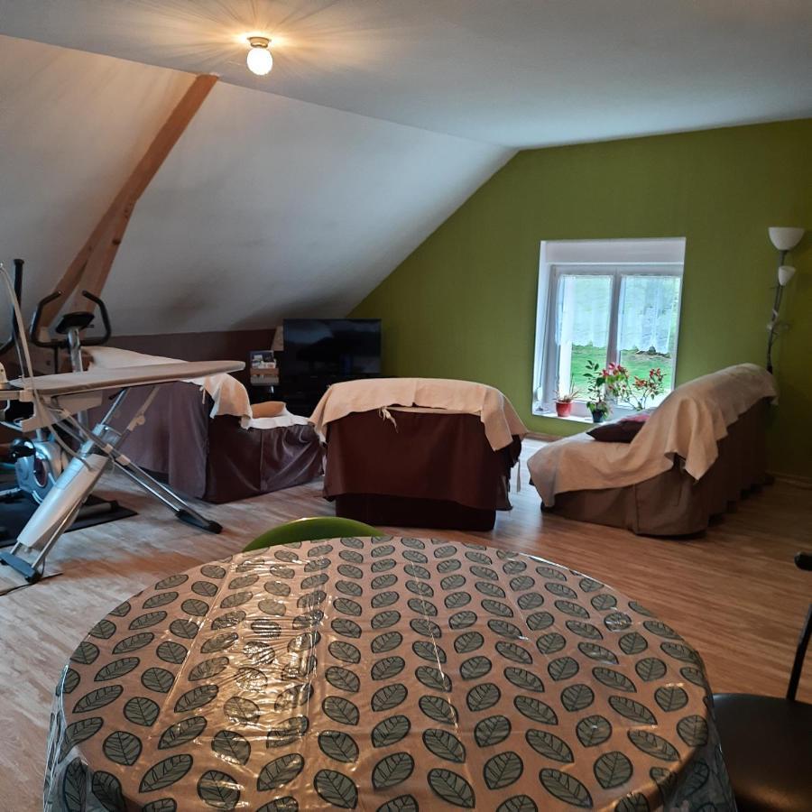 Un Petit Coin De Paradis Clairfontaine Екстериор снимка